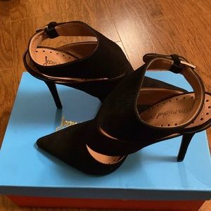 NIB Jean-Michel Cazabat Black+Black Estelle Cut-Out Pump Suede Heels, 5” High
